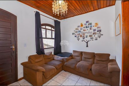 8_photo/94dce68ce1.f4b066816dc56ef6-ATLAS-533d7c0d-0887-4f3b-9143-6db5bc80fd9c.jpg de casa à venda com 2 quartos, 50m² em Boa Vista, Curitiba