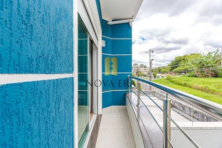 4_photo/94dce68d57.ae6c0d4ae2e822c2-ATLAS-2f6e8482-3df8-4c43-9ffb-db3aaacaffcb.jpg de casa à venda com 3 quartos, 172m² em Boa Vista, Curitiba