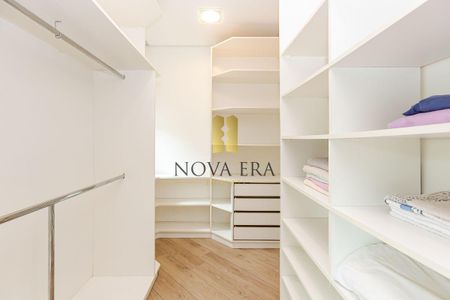 11_photo/94dce68d57.ae6c0d4ae2e822c2-ATLAS-723b7e5b-b461-4f17-b7ec-fb5d9253c936.jpg de casa à venda com 3 quartos, 172m² em Boa Vista, Curitiba