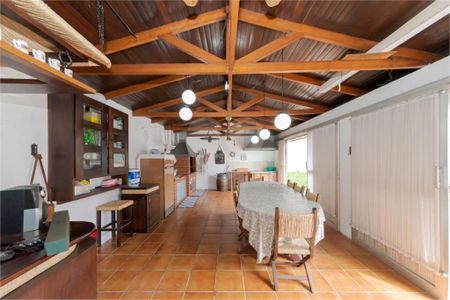 5_photo/94dce68d6d.8f8023a043514d1d-ATLAS-18134beb-ac8f-48fd-ba4d-55cf42b9eea3.jpg de casa à venda com 5 quartos, 480m² em Boa Vista, Curitiba