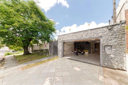 10_photo/94dce68d6d.8f8023a043514d1d-ATLAS-9a4ea39b-ec52-4fb3-8152-33cb2ce06475.jpg de casa à venda com 5 quartos, 480m² em Boa Vista, Curitiba