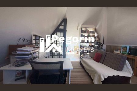 11_photo/94dce68dfb.f2b36a789e2c8108-ATLAS-58c4cf4d-04a9-4e51-b812-0f24f39a21db.jpg de casa à venda com 3 quartos, 185m² em Boa Vista, Curitiba