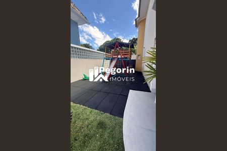 33_photo/94dce68dfb.f2b36a789e2c8108-ATLAS-acd86295-991a-4f9a-8568-a6fb74e97678.jpg de casa à venda com 3 quartos, 185m² em Boa Vista, Curitiba