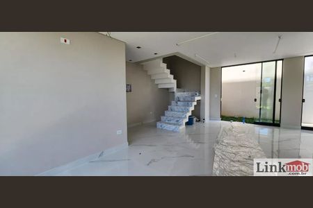 7_photo/94dce68ed1.7d9bb799db321f5e-ATLAS-b9303151-46d5-4db5-a7ef-fb9edd68a246.jpg de casa à venda com 3 quartos, 160m² em Boa Vista, Curitiba