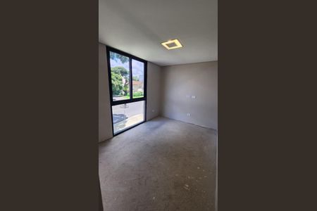 12_photo/94dce68ed1.7d9bb799db321f5e-ATLAS-d92067ff-0eaf-4f98-85c6-c581a1bfa3eb.jpg de casa à venda com 3 quartos, 160m² em Boa Vista, Curitiba