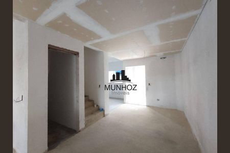 3_photo/94dce68eed.bea90f5b6ebecffa-ATLAS-fd7c4eac-fedc-49fa-a384-863d5bf243d4.jpg de casa à venda com 3 quartos, 126m² em Boa Vista, Curitiba