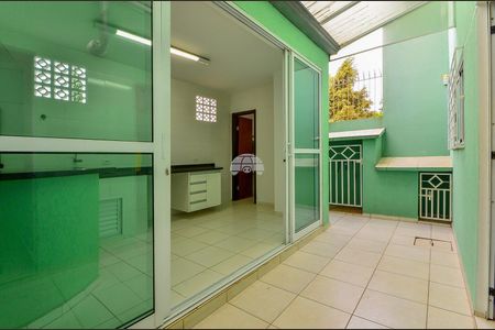 3_photo/94dce68fad.cc94bd243523ae4b-ATLAS-b65b7e2b-9de5-405b-a057-e40d74725a06.jpg de casa à venda com 3 quartos, 215m² em Boa Vista, Curitiba