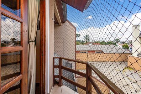 29_photo/94dce68fd7.912a2735542dba6c-ATLAS-78f4984b-dc2b-427e-9c3c-3e4b89369989.jpg de casa à venda com 3 quartos, 116m² em Bacacheri, Curitiba
