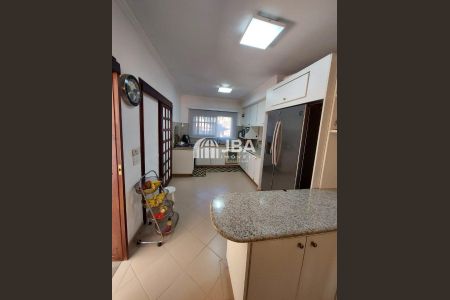 10_photo/94dce68fe7.6c623372c172fc17-ATLAS-9faae8a1-9bc0-467b-b4c5-77a39e9d23e9.jpg de casa à venda com 5 quartos, 329m² em Boa Vista, Curitiba