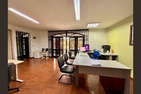 7_photo/94dce68ff3.ea0ff2ffec9a0f1c-ATLAS-13e1c6eb-cb9e-4c41-b4bf-ddad900cb800.jpg de casa para alugar com 6 quartos, 328m² em Boa Vista, Curitiba