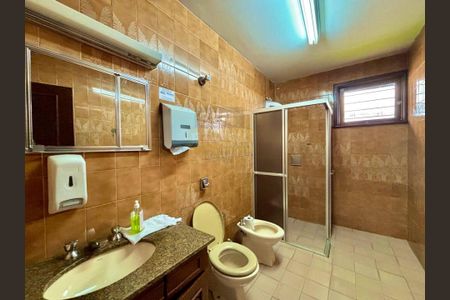 6_photo/94dce68ff3.ea0ff2ffec9a0f1c-ATLAS-cd702c35-0218-4815-ac86-3ebd66733e6d.jpg de casa à venda com 6 quartos, 328m² em Boa Vista, Curitiba