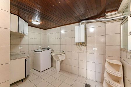 13_photo/94dce690ab.da96a1a17422ca13-ATLAS-0dd295da-9938-4926-82ad-31d6337fdfd3.jpg de casa à venda com 3 quartos, 134m² em Ahú, Curitiba
