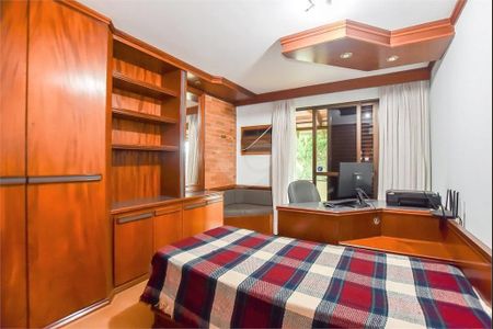 12_photo/94dce690cf.26e1e0eb7d3c5cc2-ATLAS-1f1b7c99-dd40-42cd-8784-ff409b4e3b35.jpg de casa à venda com 5 quartos, 379m² em Ahú, Curitiba