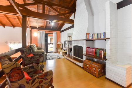 4_photo/94dce690cf.26e1e0eb7d3c5cc2-ATLAS-fe77dc53-e232-4fda-823e-a35bca8e1747.jpg de casa à venda com 5 quartos, 379m² em Ahú, Curitiba