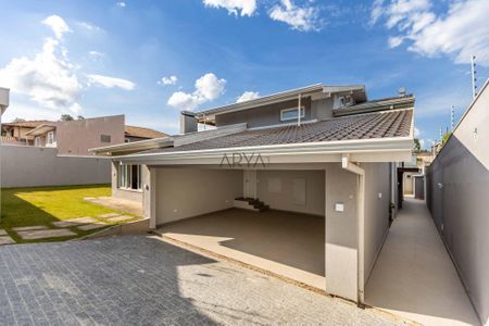 6_photo/94dce691a9.2a1a7eab47efdb15-ATLAS-364a73f9-6af7-4adb-bc09-4bc3b6a7447b.jpg de casa à venda com 4 quartos, 463m² em Boa Vista, Curitiba