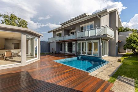 12_photo/94dce691a9.2a1a7eab47efdb15-ATLAS-5198ecc2-c0d6-48c7-9a5b-913cc3bf56f5.jpg de casa à venda com 4 quartos, 463m² em Boa Vista, Curitiba