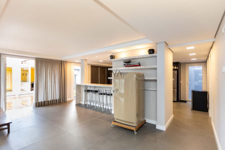 18_photo/94dce691a9.2a1a7eab47efdb15-ATLAS-88467e6f-9fbe-4d47-b520-297cff8e21bc.jpg de casa à venda com 4 quartos, 463m² em Boa Vista, Curitiba