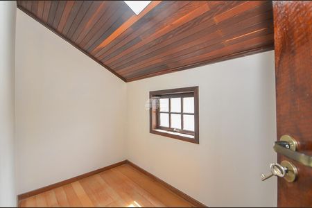 48_photo/94dce69217.3744e1c54e8cf169-ATLAS-fa16b8d5-9fad-42ec-81cf-77c1d5347ac4.jpg de casa à venda com 6 quartos, 416m² em Boa Vista, Curitiba