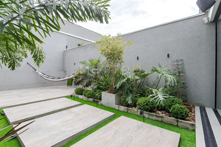 24_photo/94dce6926f.26cb525cec928281-ATLAS-57bdbd3b-9f61-498d-9c2a-22dbcdb387e2.jpg de casa à venda com 3 quartos, 221m² em Boa Vista, Curitiba