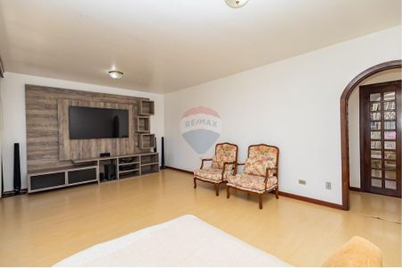 9_photo/94dce69403.588d4a7fb74764b6-ATLAS-9e73b8cc-8926-490c-8949-93d7172c8fad.jpg de casa à venda com 4 quartos, 269m² em Boa Vista, Curitiba
