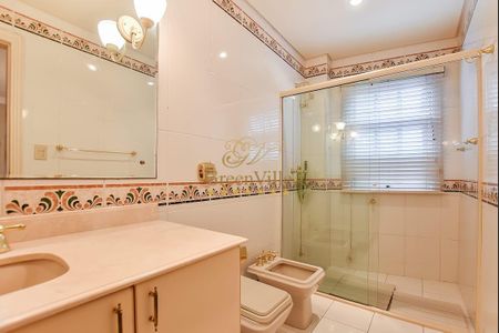 40_photo/94dce69429.ceff8192393c33de-ATLAS-0859e79f-2ae2-4e44-8628-1724e6bd382d.jpg de casa à venda com 4 quartos, 471m² em Ahú, Curitiba