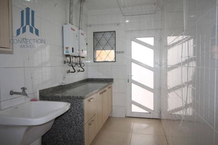 34_photo/94dce69523.4e1a6e6486a440d9-ATLAS-77d387da-778d-4dd3-ac48-29b08d8941cd.jpg de casa à venda com 4 quartos, 460m² em São Lourenço, Curitiba