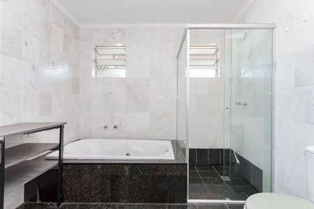 6_photo/94dce695c5.3c20d05746a6d1b7-ATLAS-dc63653d-7f89-47f0-8de6-e7ae1aa17f59.jpg de casa à venda com 3 quartos, 270m² em São Lourenço, Curitiba