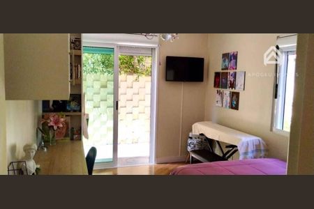 2_photo/94dce695cf.f2ed236aecaa8a04-ATLAS-e1fe2005-202a-423a-ae89-aa7e649c4027.jpg de casa à venda com 3 quartos, 135m² em São Lourenço, Curitiba