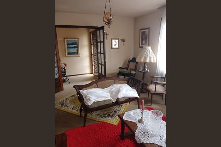 6_photo/94dce695fb.16787a6ea0be7e8a-ATLAS-92b3c487-33ae-4bf9-a2b8-4c292322e37e.jpg de casa à venda com 5 quartos, 200m² em São Lourenço, Curitiba