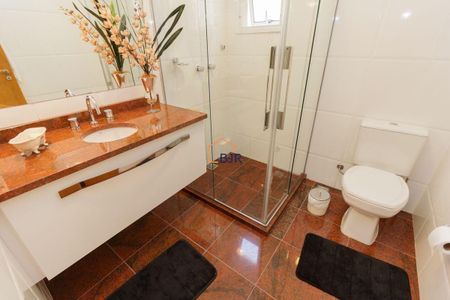 5_photo/94dce6968b.bd2dffe6b68feeb7-ATLAS-88e4e8fd-dea6-452d-a5fd-46db3ffdc89d.jpg de casa à venda com 0 quarto, 126m² em Ahú, Curitiba