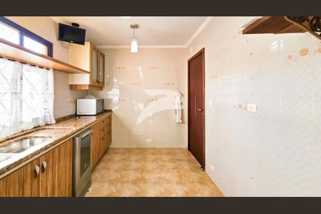 10_photo/94dce696e9.ae6c0d4ae2e822c2-ATLAS-6b543274-759a-47fb-8161-eaea10736c7b.jpg de casa para alugar com 2 quartos, 300m² em Ahú, Curitiba