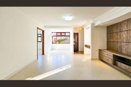 3_photo/94dce696e9.ae6c0d4ae2e822c2-ATLAS-9114612a-5a9d-40f4-a5e7-e3b111215b01.jpg de casa para alugar com 2 quartos, 300m² em Ahú, Curitiba