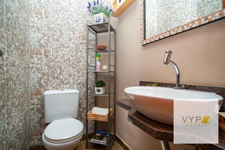 8_photo/94dce697eb.1c30879e3ee593f9-ATLAS-10c6a198-7a14-4302-9cef-e171e90175e6.jpg de casa à venda com 3 quartos, 234m² em Ahú, Curitiba