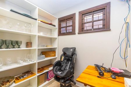 17_photo/94dce697f3.445c0bca81181d7a-ATLAS-75ed1e57-4f29-47d0-a48d-0cbfd045db81.jpg de casa à venda com 4 quartos, 244m² em Ahú, Curitiba