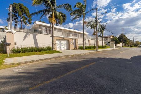 3_photo/94dce697f3.445c0bca81181d7a-ATLAS-cc1fb118-3232-46f7-9a4a-5449291c876c.jpg de casa à venda com 4 quartos, 244m² em Ahú, Curitiba