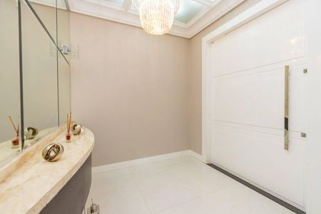 37_photo/94dce697f3.445c0bca81181d7a-ATLAS-cfb6ef43-9ad6-45ee-bb8b-768bcd84e168.jpg de casa à venda com 4 quartos, 244m² em Ahú, Curitiba