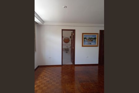 5_photo/94dce6982f.0497ce05b5ed56f3-ATLAS-0d50dd64-ed59-4c14-9569-6d941e1b2e8e.jpg de casa à venda com 4 quartos, 748m² em Ahú, Curitiba