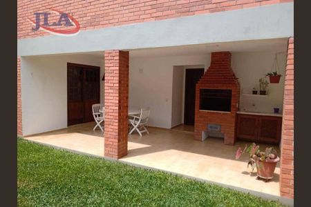 32_photo/94dce69833.1c3a6e9c3b6373ba-ATLAS-b2ef2a90-c11a-4971-b86a-6dd8e11a3fde.jpg de casa à venda com 4 quartos, 427m² em Ahú, Curitiba