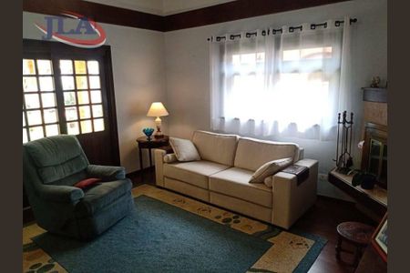 13_photo/94dce69833.1c3a6e9c3b6373ba-ATLAS-b2f48da6-54ac-450d-9816-e28c7e6a523c.jpg de casa à venda com 4 quartos, 427m² em Ahú, Curitiba