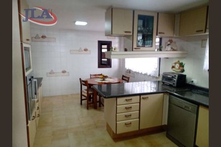 23_photo/94dce69833.1c3a6e9c3b6373ba-ATLAS-bdcddc8c-7fb2-4653-8745-7375b40d7f60.jpg de casa à venda com 4 quartos, 427m² em Ahú, Curitiba