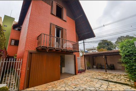 3_photo/94dce698fb.5b3f2aade9332d97-ATLAS-1d82cb0f-888e-4233-b82b-e91aba3c10d0.jpg de casa à venda com 4 quartos, 193m² em Ahú, Curitiba