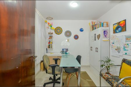 22_photo/94dce698fb.5b3f2aade9332d97-ATLAS-6999419d-bbb2-4fbb-bd41-2f065581951b.jpg de casa à venda com 4 quartos, 193m² em Ahú, Curitiba