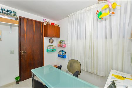 6_photo/94dce698fb.5b3f2aade9332d97-ATLAS-ac7ad237-452b-4bb2-97d5-b2a218fa7d99.jpg de casa à venda com 4 quartos, 193m² em Ahú, Curitiba