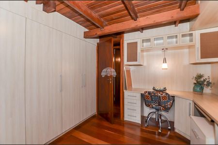 11_photo/94dce698fb.5b3f2aade9332d97-ATLAS-cbbe0cc5-bd82-49b4-9f65-db47b16b869e.jpg de casa à venda com 4 quartos, 193m² em Ahú, Curitiba