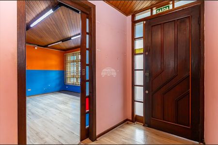 11_photo/94dce69945.1ee954665fa22826-ATLAS-8e16e663-2741-430d-9d36-571b2411a9e5.jpg de casa à venda com 3 quartos, 190m² em Ahú, Curitiba