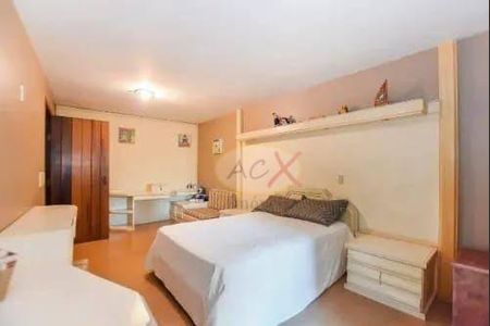 16_photo/94dce6997f.b8ea18955eb34190-ATLAS-6004eb87-ea4a-41bd-bc3b-53bde159a60a.jpg de casa à venda com 3 quartos, 485m² em Ahú, Curitiba