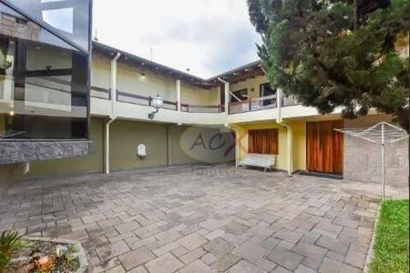 19_photo/94dce6997f.b8ea18955eb34190-ATLAS-7ff08315-4b28-47cb-935e-c95b9482b1aa.jpg de casa à venda com 3 quartos, 485m² em Ahú, Curitiba