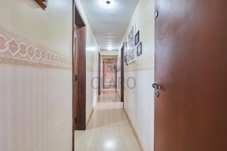 18_photo/94dce69991.ef0473246b1e4adc-ATLAS-7cad082e-d7ed-4b28-bcb5-b5923f2254d0.jpg de casa à venda com 3 quartos, 334m² em São Lourenço, Curitiba