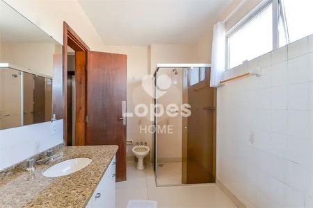 8_photo/94dce6999f.18d35e9b3b089d06-ATLAS-e7860111-9f42-4b70-9132-d8e55e152eb8.jpg de apartamento à venda com 4 quartos, 124m² em Ahú, Curitiba