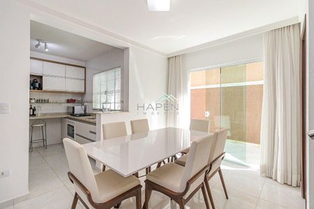 5_photo/94dce699c1.81c488c884db3593-ATLAS-b47ccff5-4ad2-4226-afe7-292ebbbef8c8.jpg de casa à venda com 0 quarto, 142m² em Ahú, Curitiba